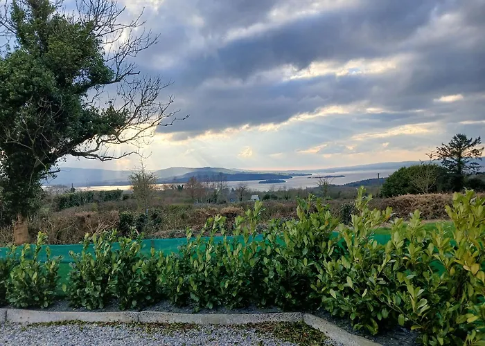 Tatil Evi Lakeview Retreat *