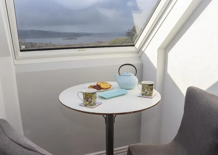 Tatil Evi Lakeview Retreat *